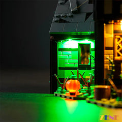 Lego the Sanderson Sisters Cottage Display Case