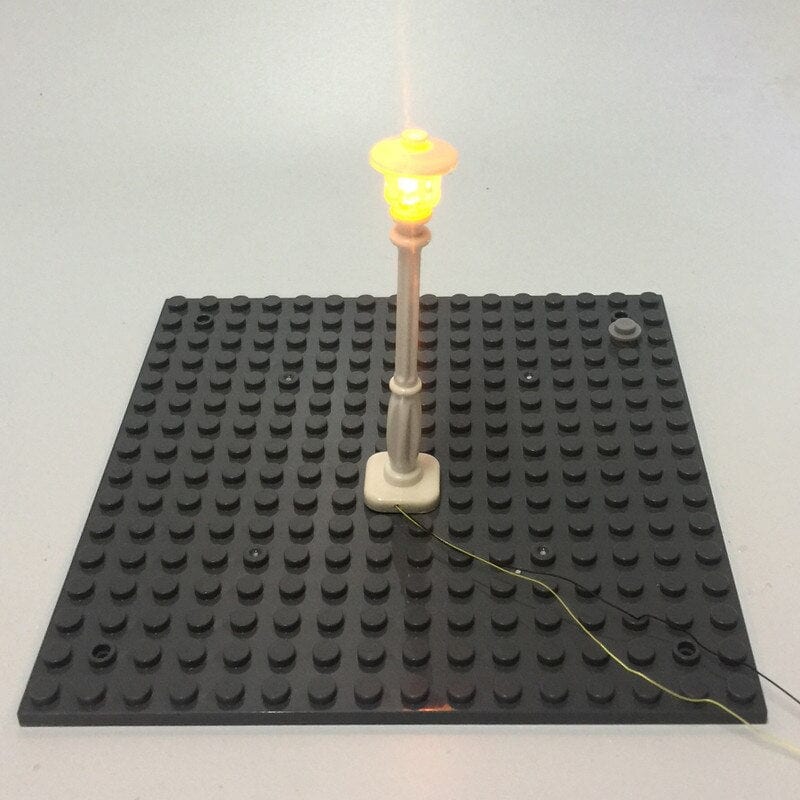 zene bricks MOC Accessory LED Lamp Post Street Light / Spotlight / Traffic Light For City Series Bricks Block Model