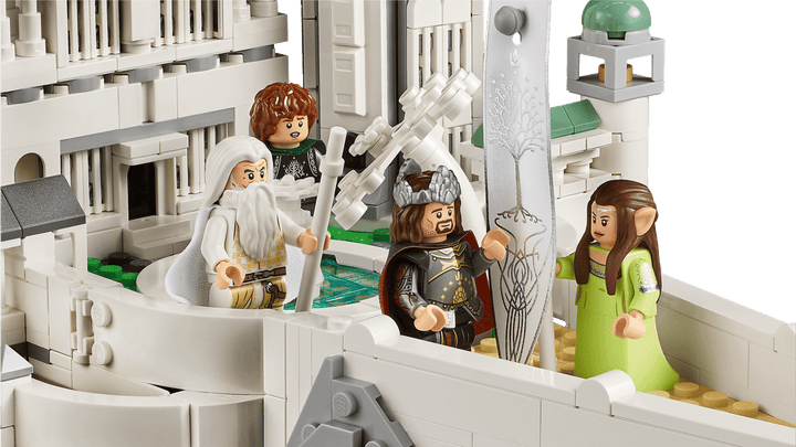 LEGO 11377: Navigating Scale Complexity in Iconic Architecture Design