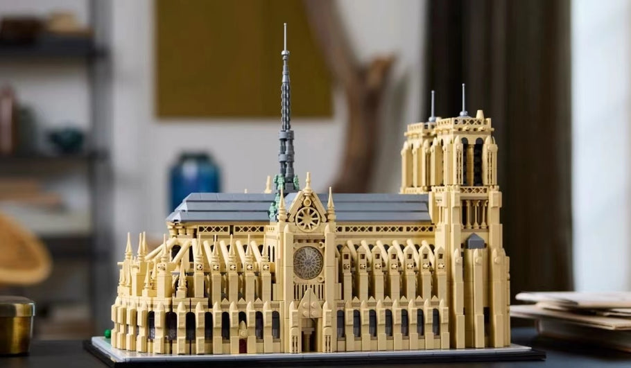 Notre-Dame de Paris #21061: Based on bricks, mixed with creativity, creating classics