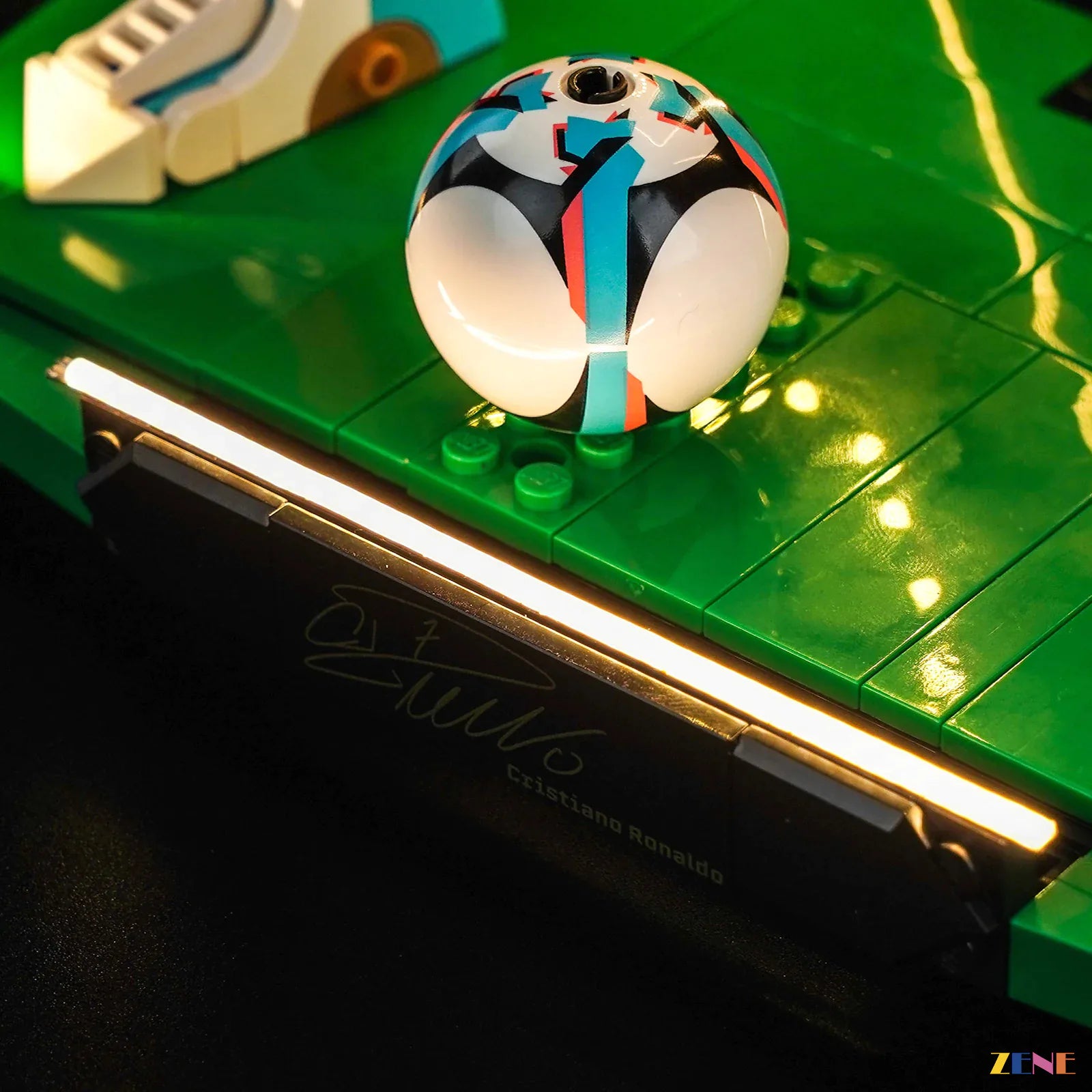 zene bricks Light Kit for Cristiano Ronaldo – Soccer Legend #43016