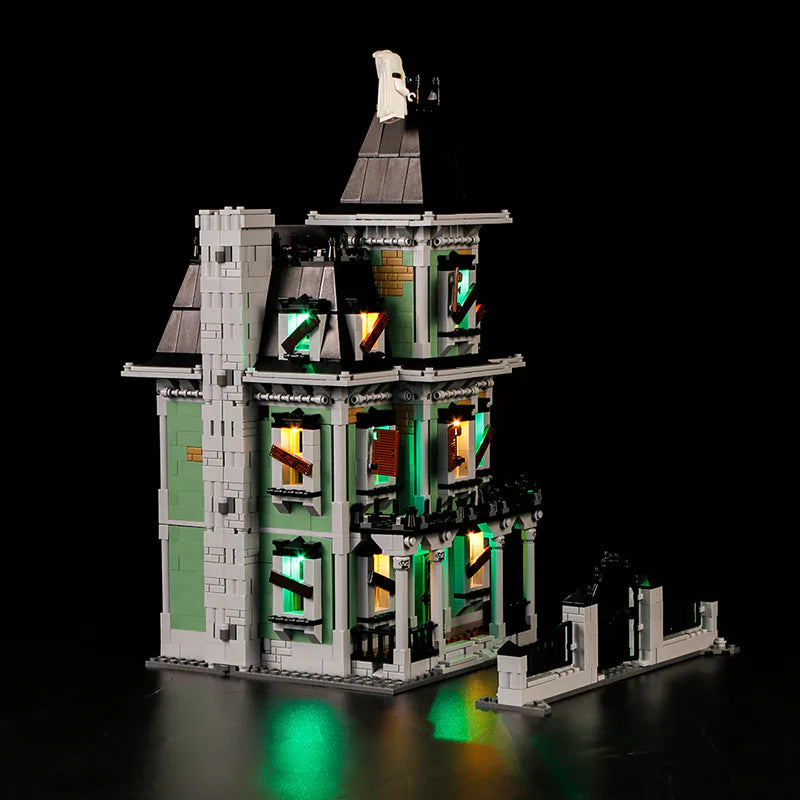 Lego haunted house 10228 best sale