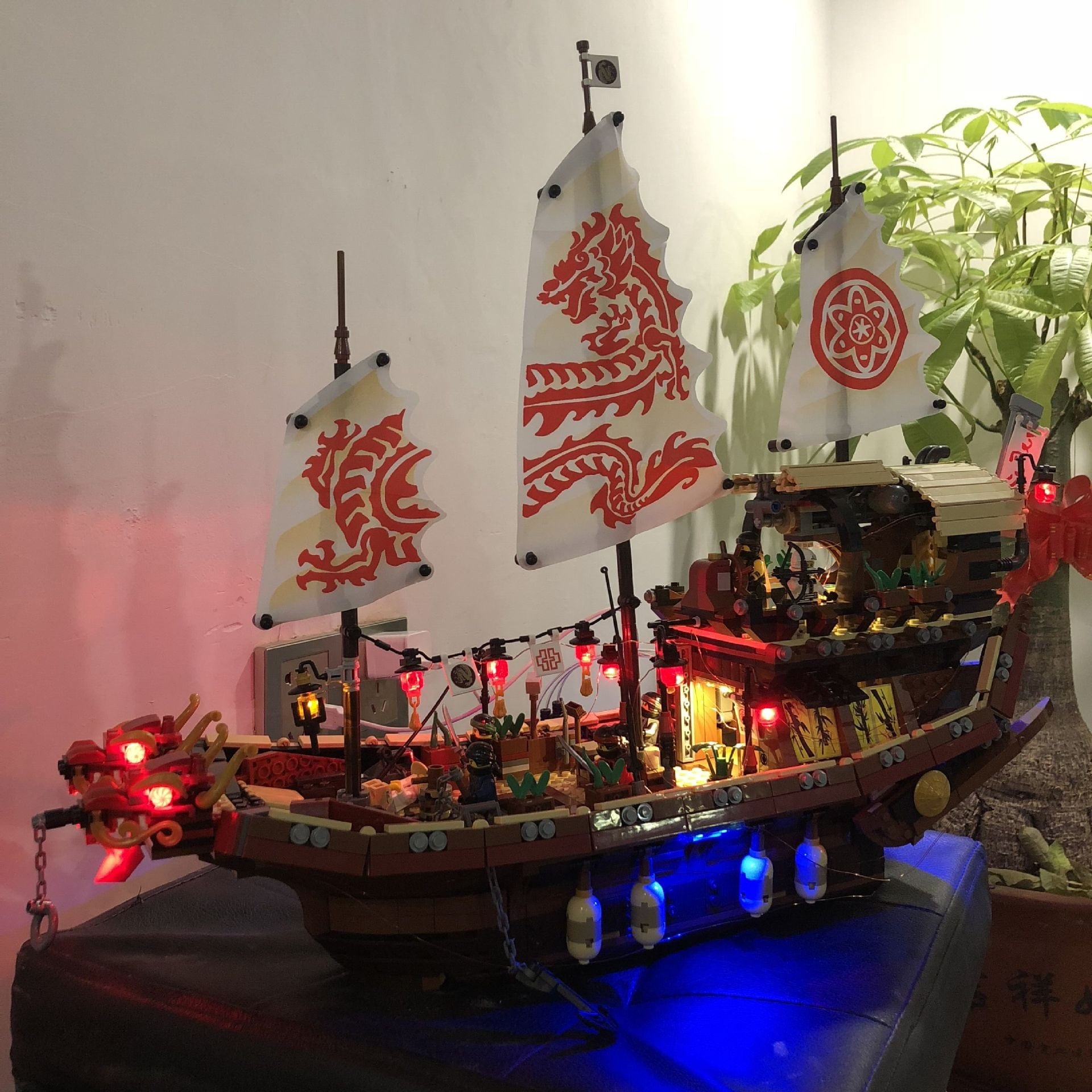 zene bricks LEGO Destiny's Bounty #70618 Light Kit